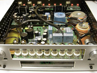 Arquitectura interna del AVK P2000TSL